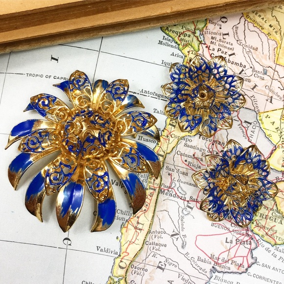 Vintage Jewelry - Vintage Gold Tone Filigree & Blue Enamel Set